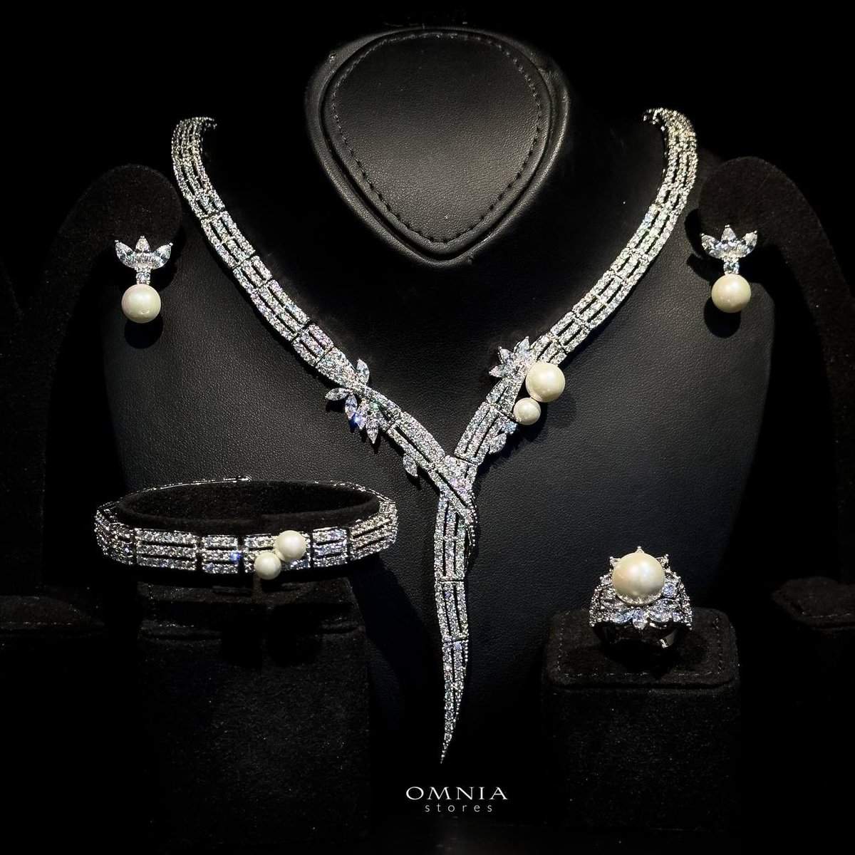 Omnia Larman Bridal Full Set in High Quality Simulated Diamonds - OMNIASTORES UAE