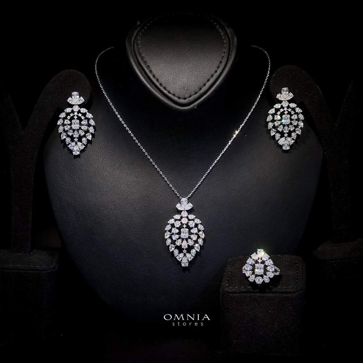 Omnia Ashwaq White Set in High Quality Zircon Stone - OMNIASTORES UAE