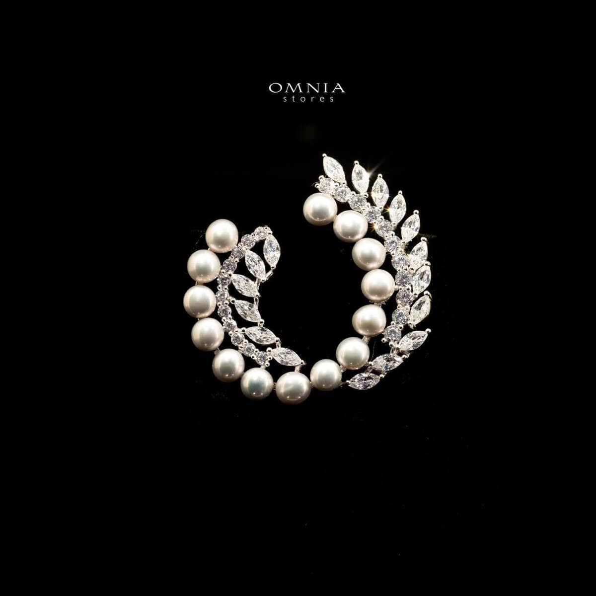 Omnia Ariella brooch in 925 Silver High Quality Simulated diamonds - OMNIASTORES UAE