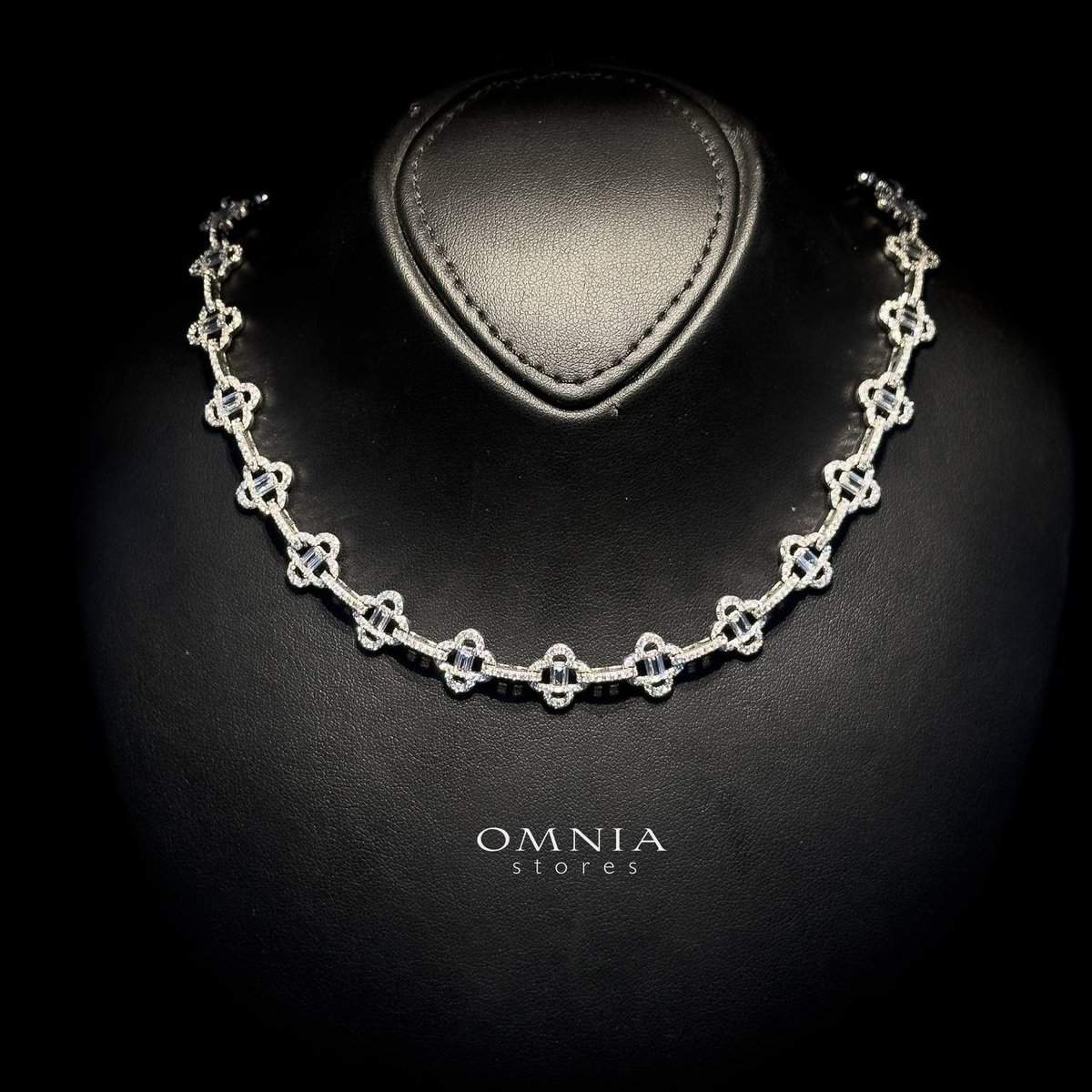 Omnia Amna White Necklace in 925 Silver High Quality Simulated diamonds - OMNIASTORES UAE