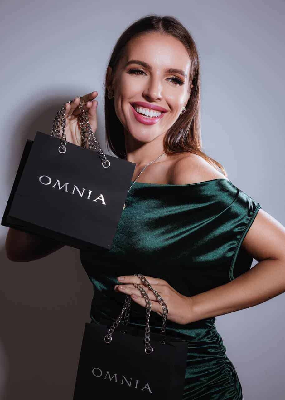 Omnia Maliya Purple Earrings in 92.5 Silver High Quality Simulated Diamonds - OMNIASTORES UAE