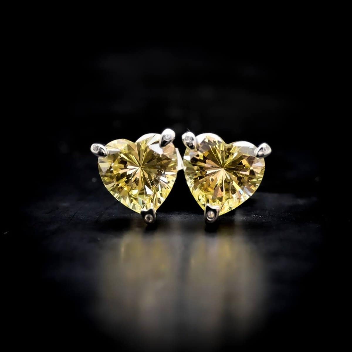 Omnia Yellow Heart Stud Earrings in 92.5 Silver with High Quality Simulated Diamonds - OMNIASTORES UAE