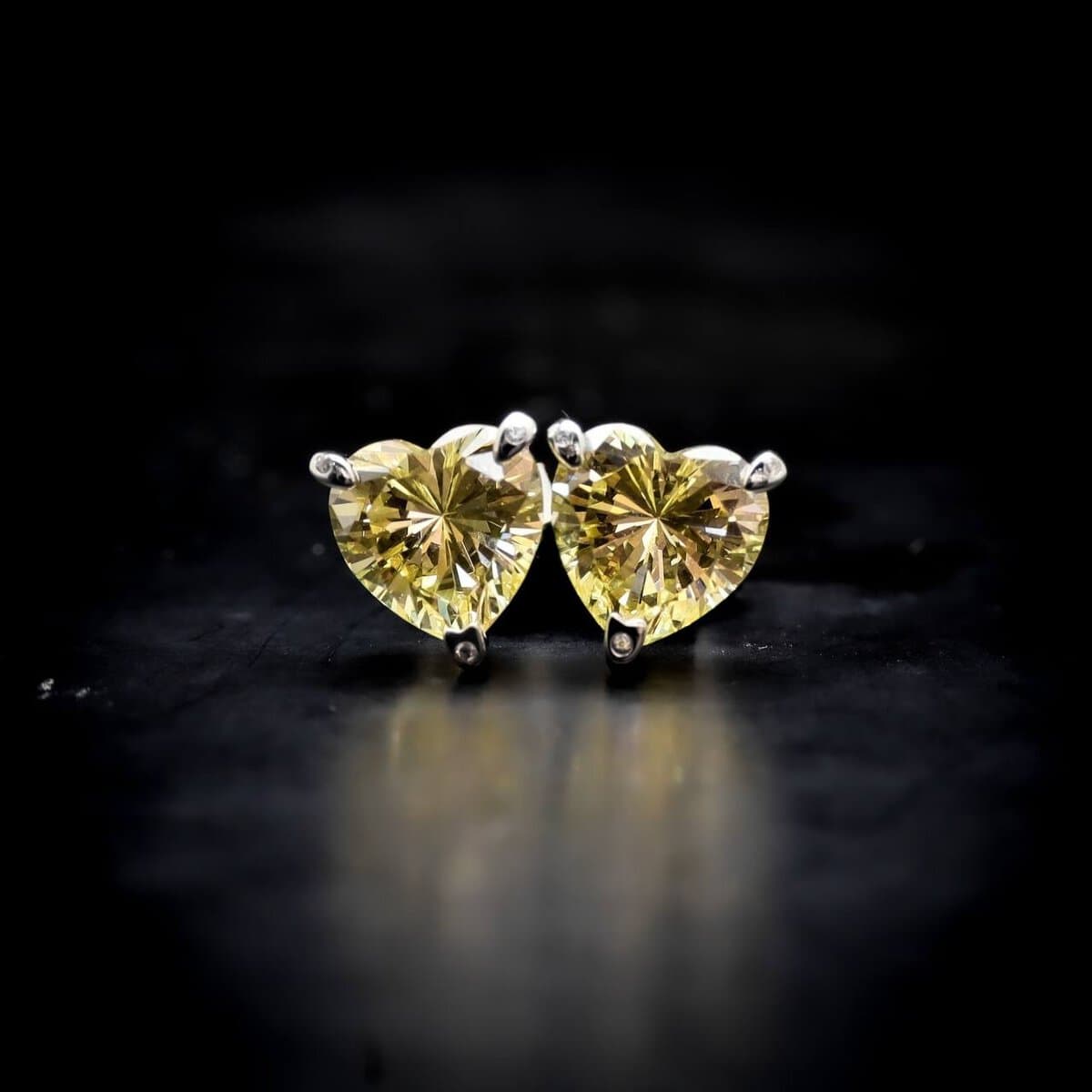 Omnia Yellow Heart Stud Earrings in 92.5 Silver with High Quality Simulated Diamonds - OMNIASTORES UAE
