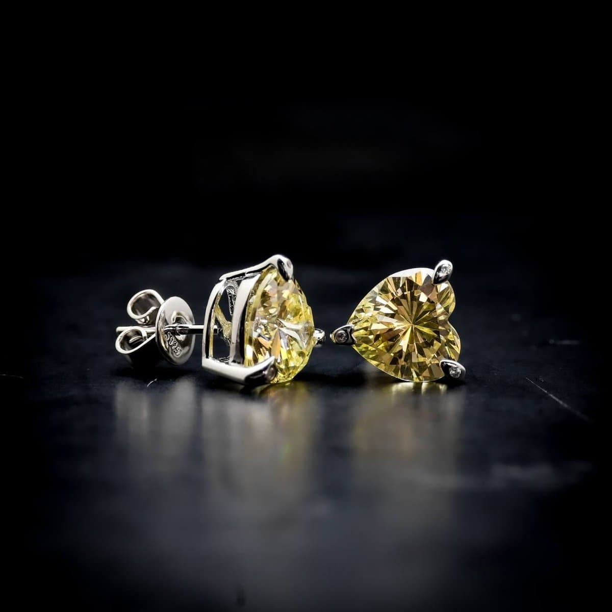 Omnia Yellow Heart Stud Earrings in 92.5 Silver with High Quality Simulated Diamonds - OMNIASTORES UAE