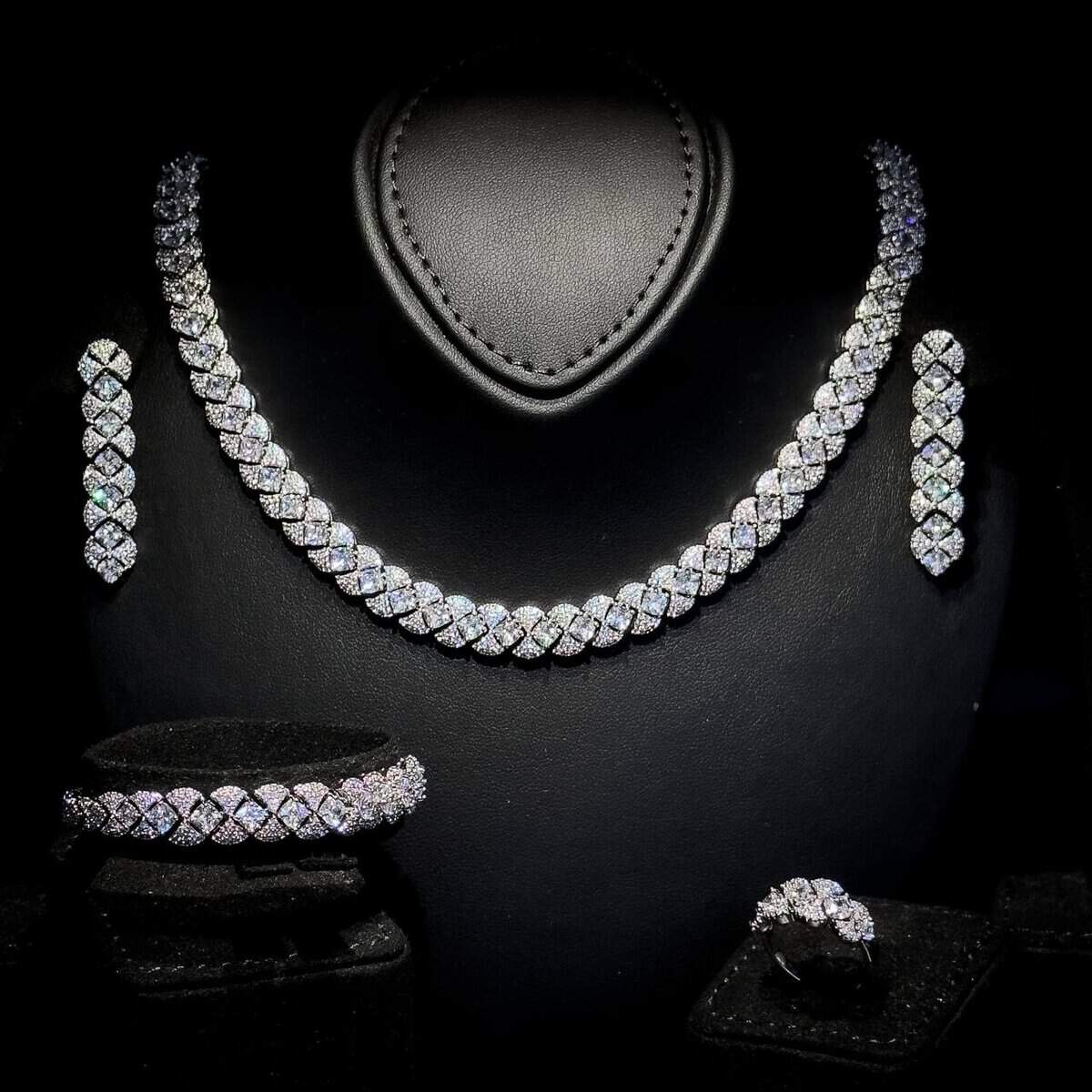 Omnia Layan White Bridal Full Set in High-Quality Zircon Stone Rhodium Plated - OMNIASTORES UAE