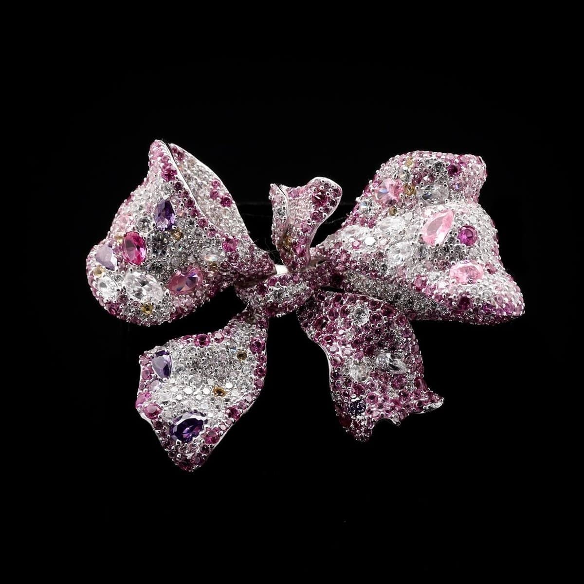Omnia Clara Bow Brooch with Multi-Color Stones in High-Quality Simulated Diamonds - OMNIASTORES UAE