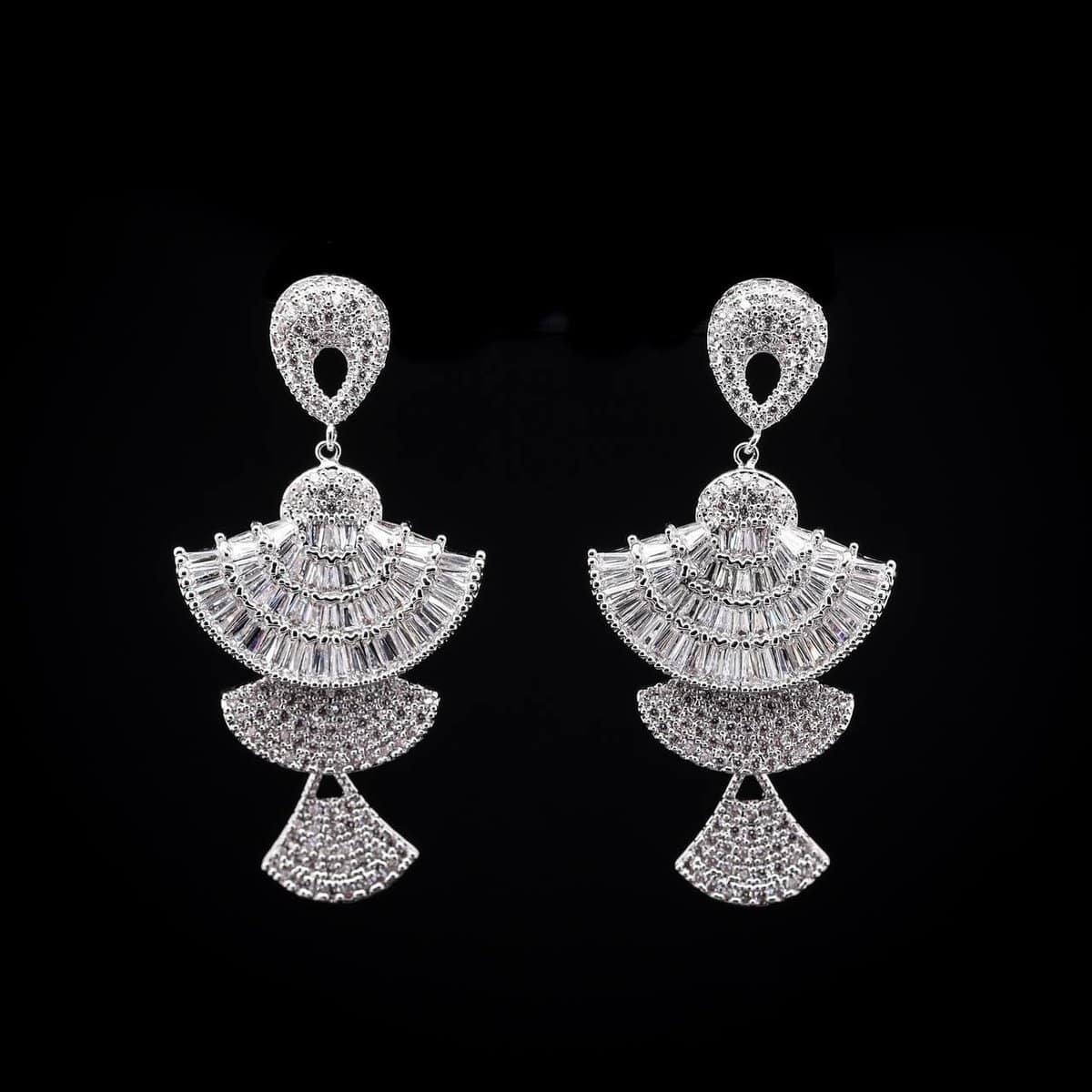 Omnia White Fan Design Drop Earrings with High-Quality Zircon Stones in Rhodium Plated - OMNIASTORES UAE