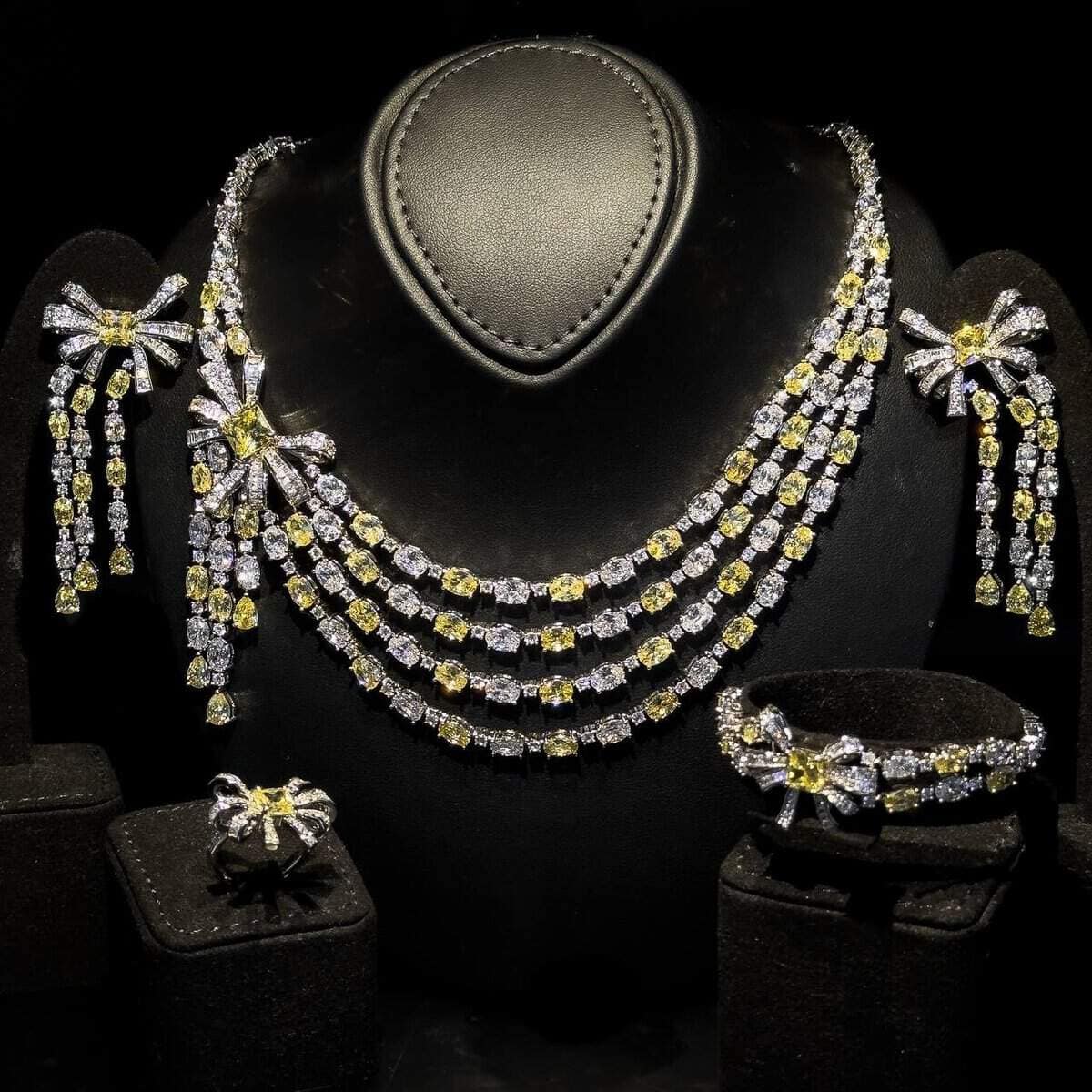 Omnia Mawada Yellow Bridal Full Set with Elegant Bow-Accent Design and High-Quality Zircon Stones in Rhodium Plated Finish - OMNIASTORES UAE