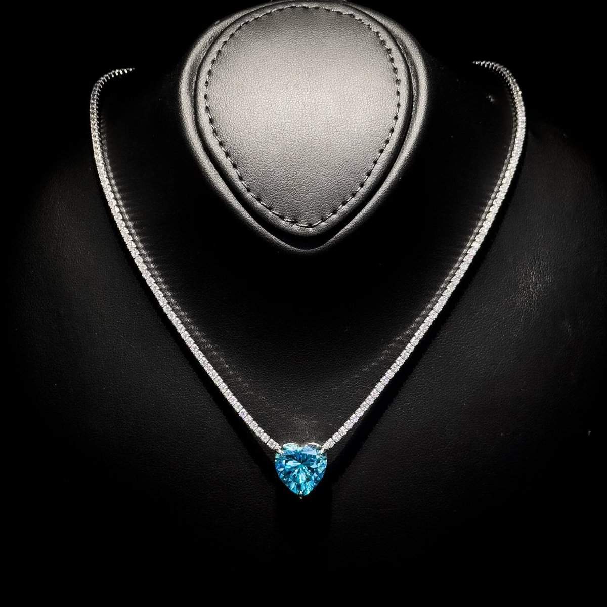 Omnia Heart Sky Blue Necklace 92.5 Pure Silver Jewelry in High Quality Simulated Diamonds - OMNIASTORES KSA