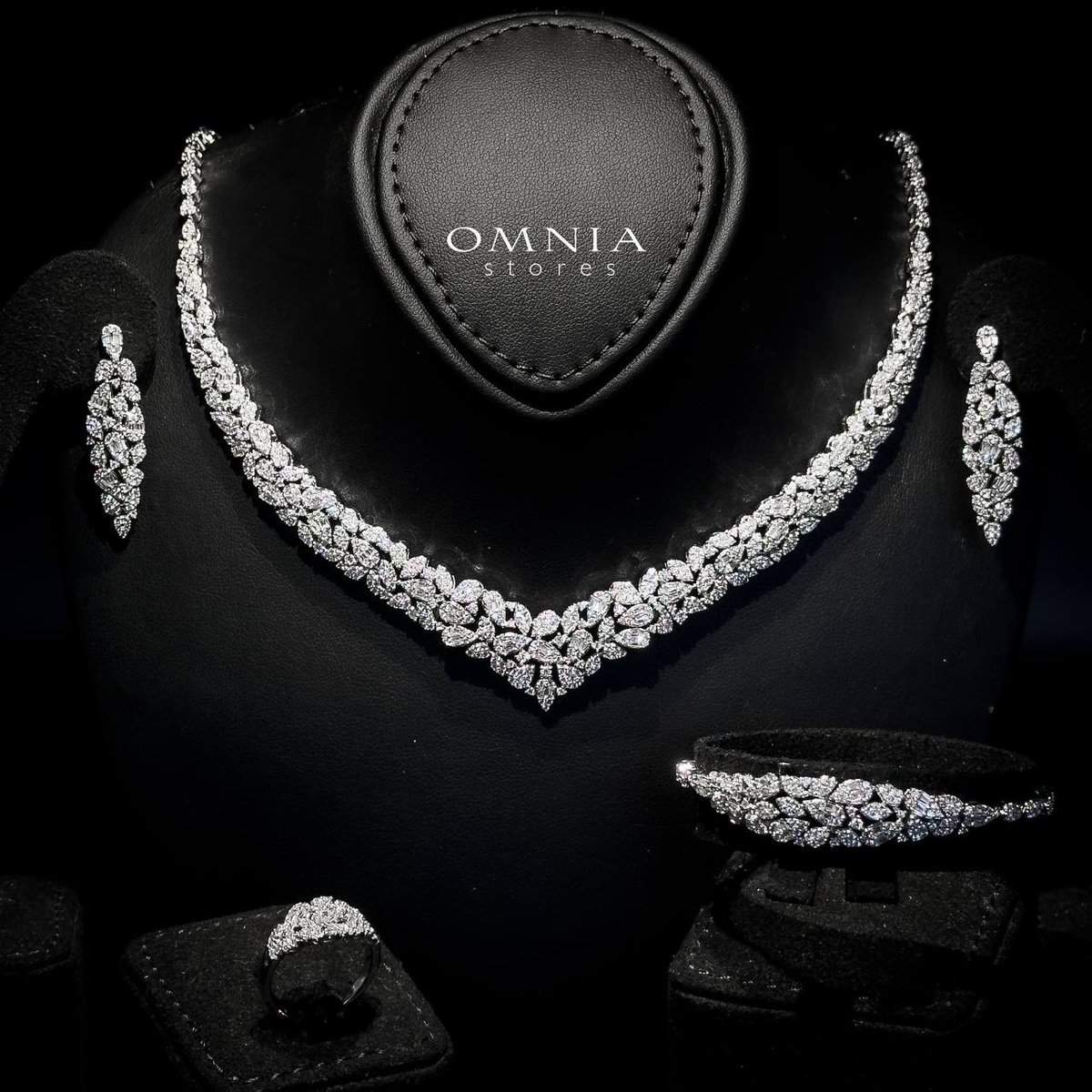 Omnia Alina White Bridal Full Set in High Quality Zircon Stone Rhodium Plated - OMNIASTORES KSA