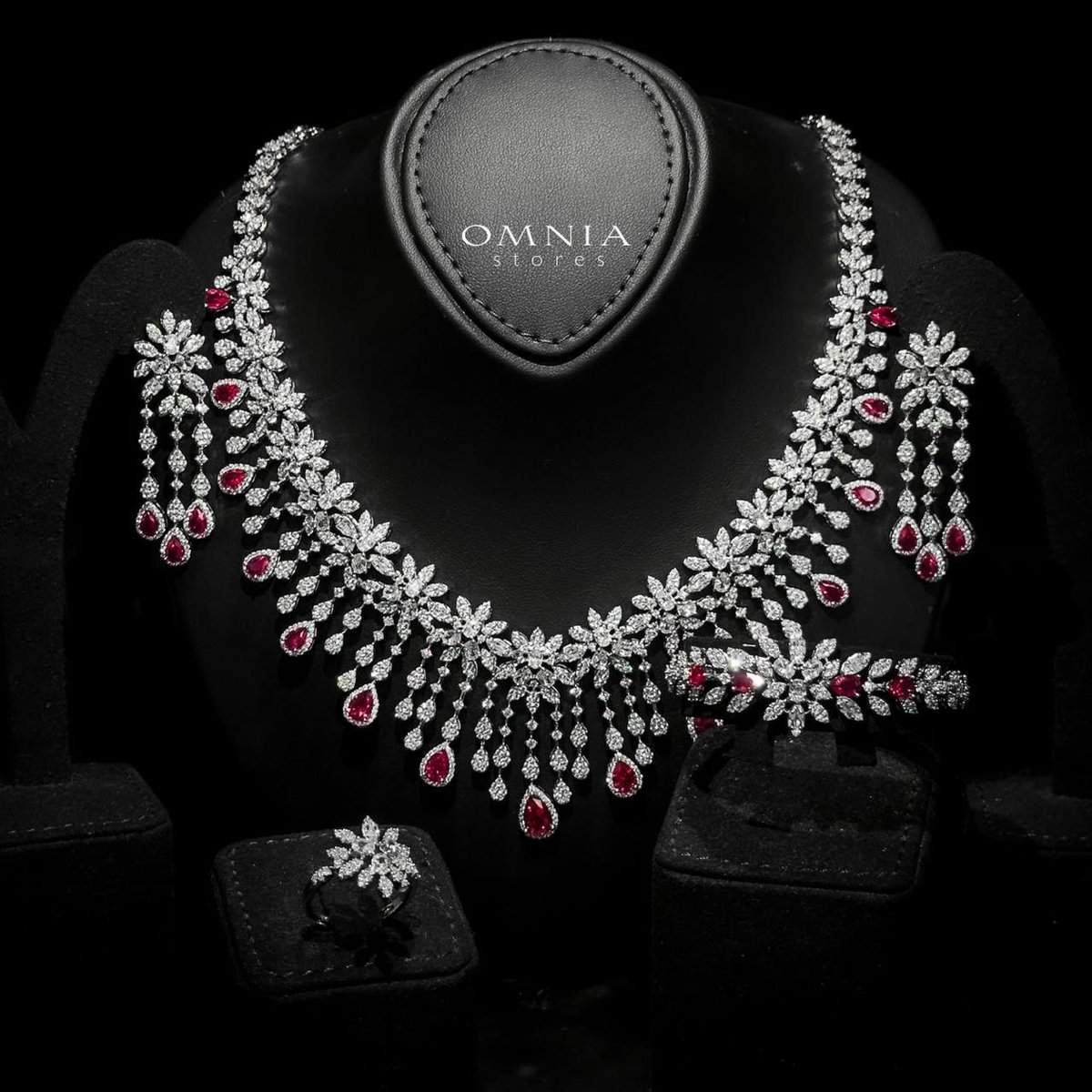 Omnia Anoud Maroon Bridal Full Set with Sparkling Zircon Stones in High-Quality Rhodium Plated Finish - OMNIASTORES UAE