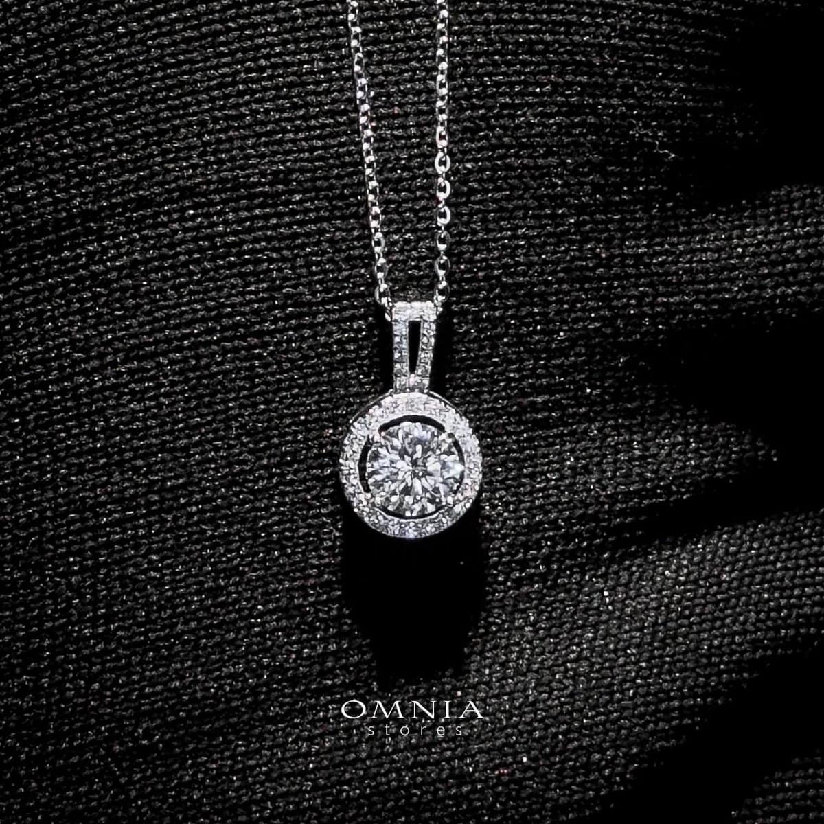 Omnia Brooklyn Solitaire Pendant Necklace in 92.5 Silver with High-Quality Iced Cut Stone - OMNIASTORES UAE