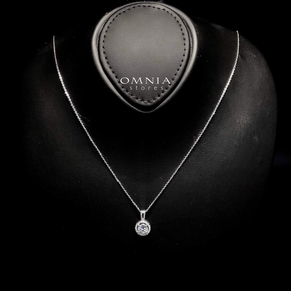Omnia Brooklyn Solitaire Pendant Necklace in 92.5 Silver with High-Quality Iced Cut Stone - OMNIASTORES UAE