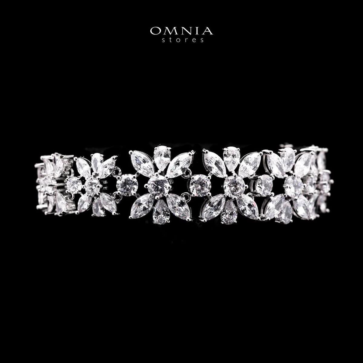 Omnia Sherine White Luxury Bridal Full Set with Emerald and Pear-Cut High-Quality Simulated Diamonds Rhodium Plated - OMNIASTORES KSA