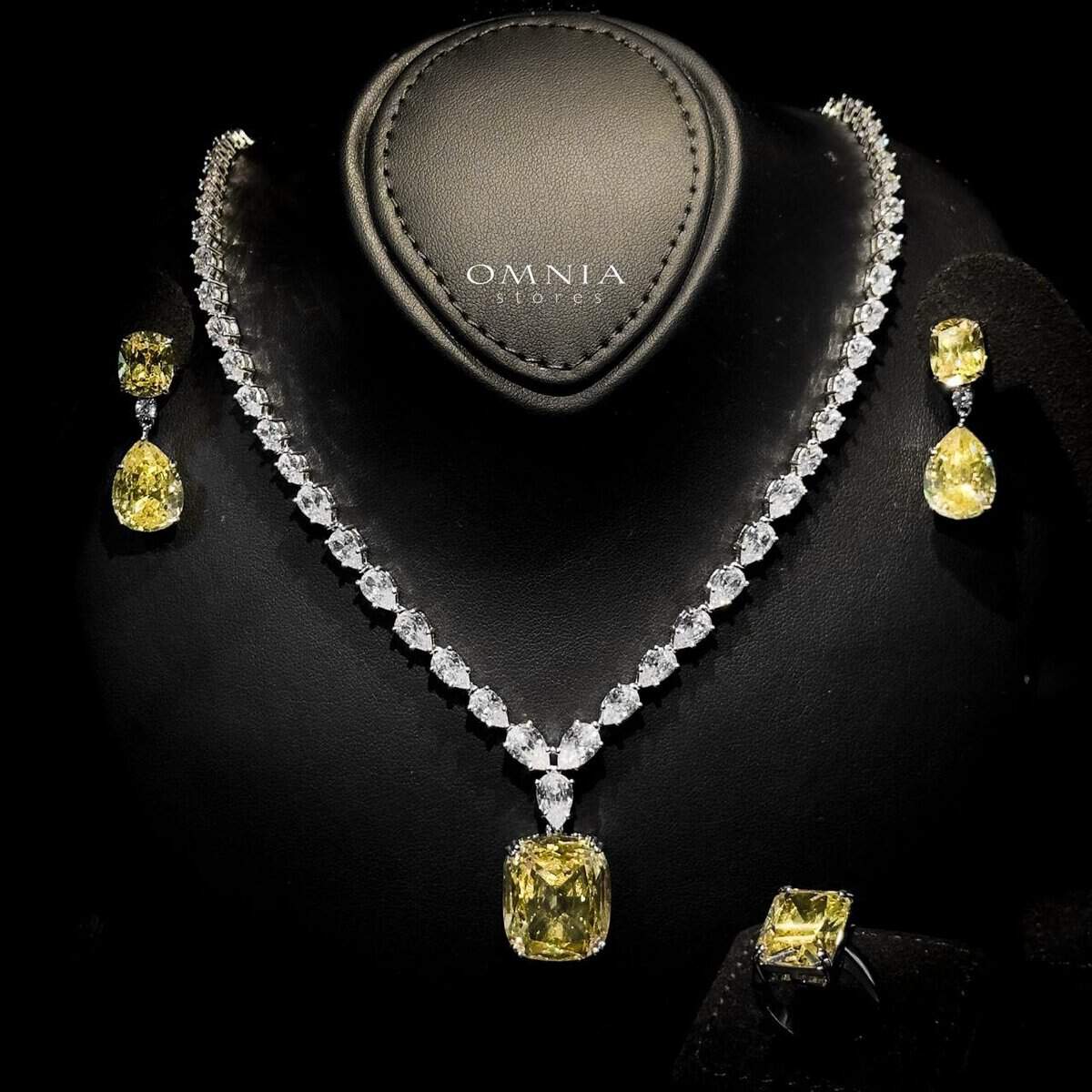 Omnia Audrey Yellow Bridal Full Set in High Quality Simulated Diamonds - OMNIASTORES KSA