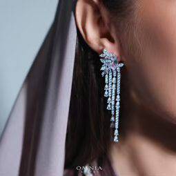 Omnia Abir White Bridal Necklace & Earrings Set in 925 Silver with Pear and Marquise-Cut High-Quality Simulated Diamonds - OMNIASTORES UAE