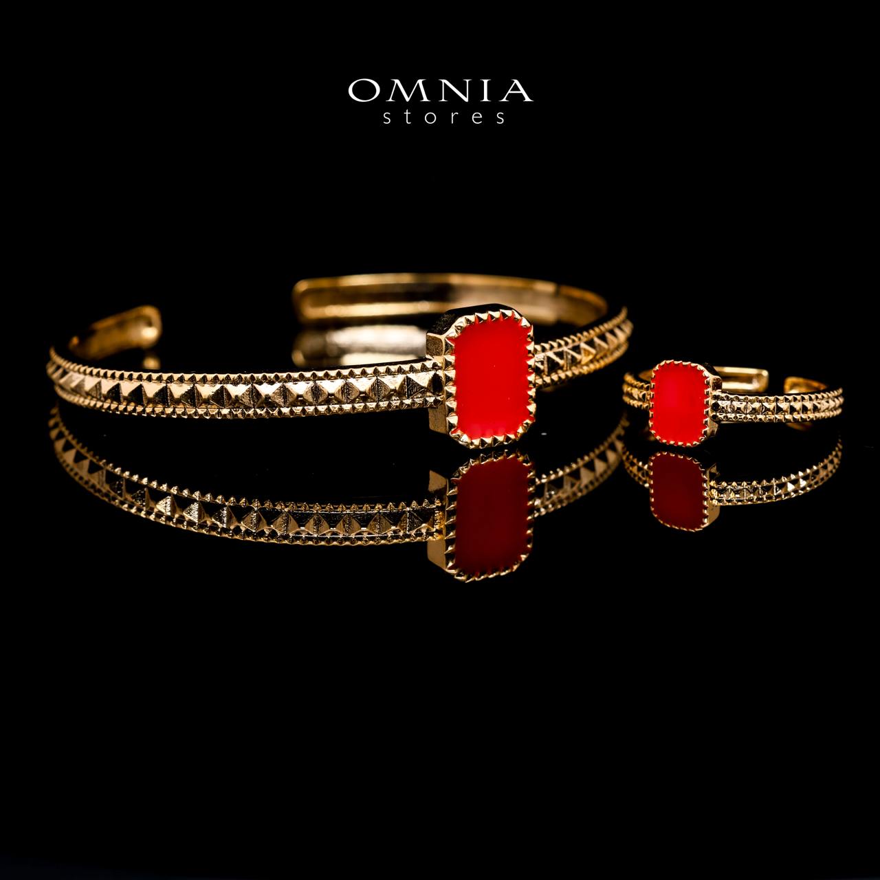 Omnia Golden Cuff With Bracelet and Ring with Red Square In Rhodium Plated - OMNIASTORES UAE