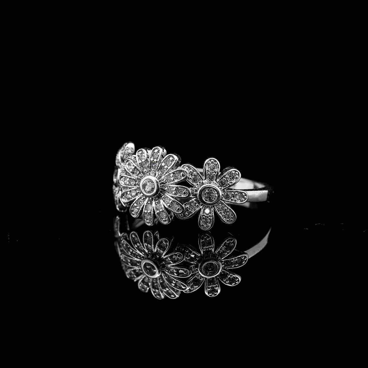 Omnia Tahira Bracelet and Ring with Silver Color In Rhodium Plated - OMNIASTORES UAE