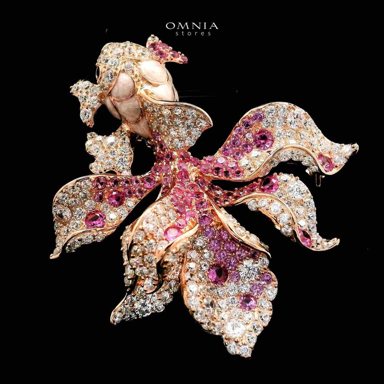 Omnia Golden Fish brooch in 925 Silver In High Quality Simulated diamonds - OMNIASTORES UAE
