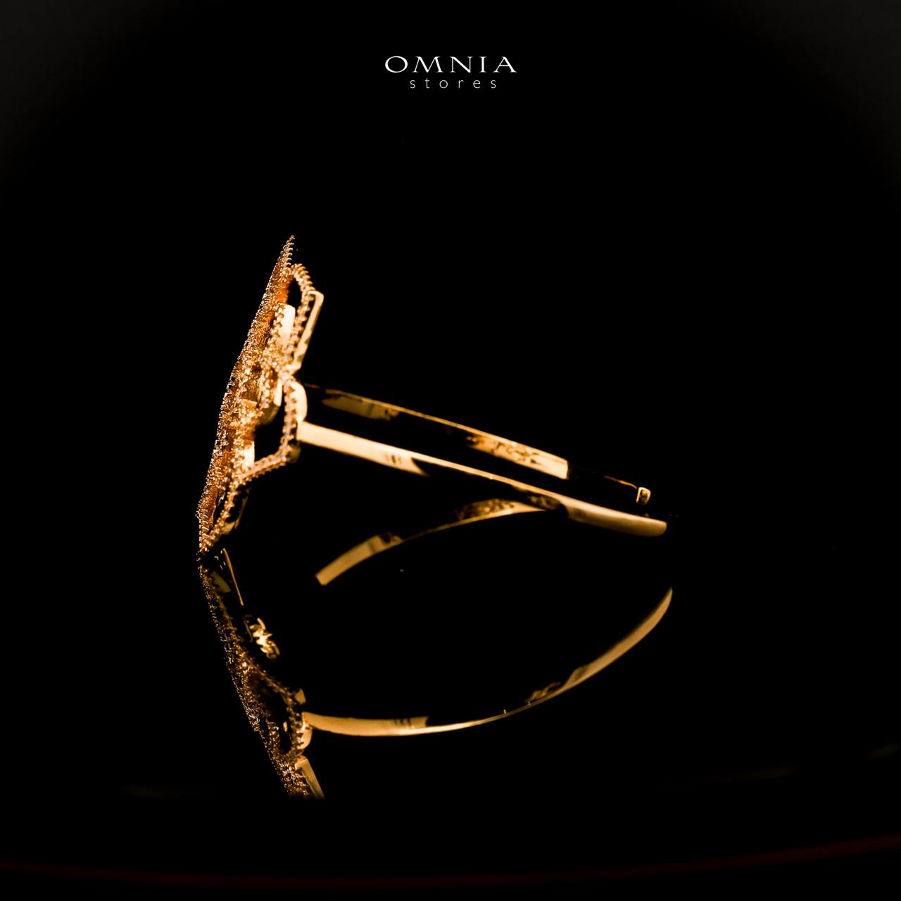 Omnia Qamarina Golden Flower Design Bangle With Rhodium Plated In High Quality Zircon Stone