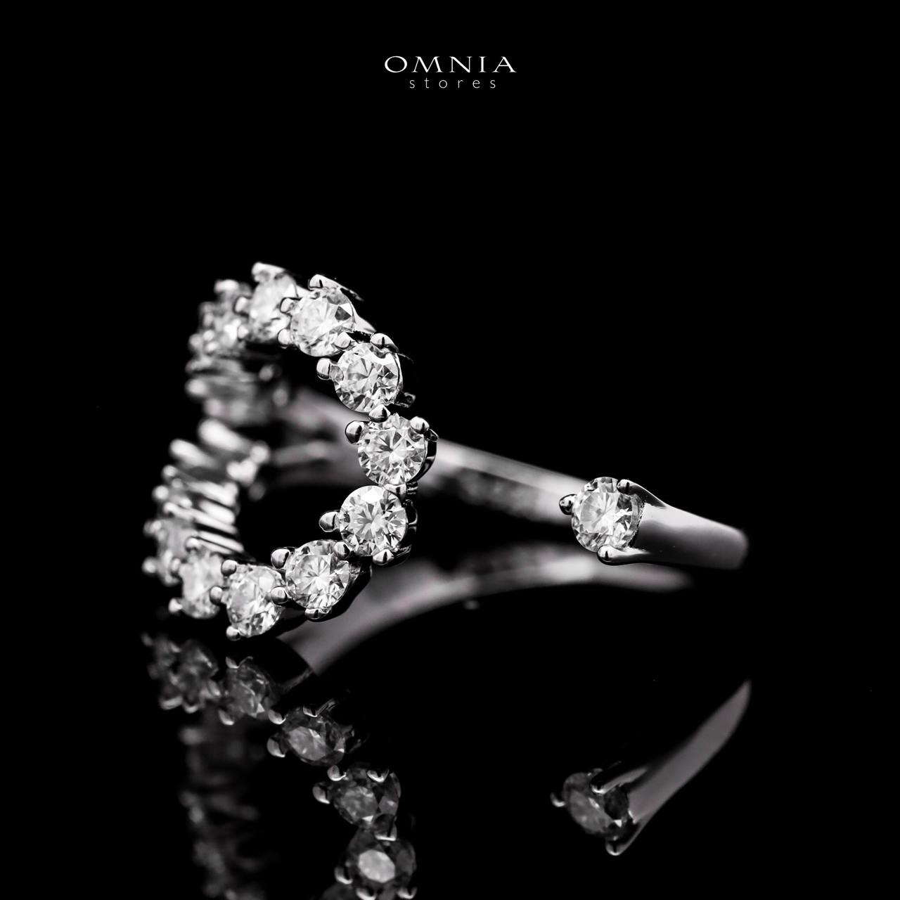 Solara White Moissanite Stone Ring With GRA Certified High Quality in 925 Silver - OMNIASTORES KSA