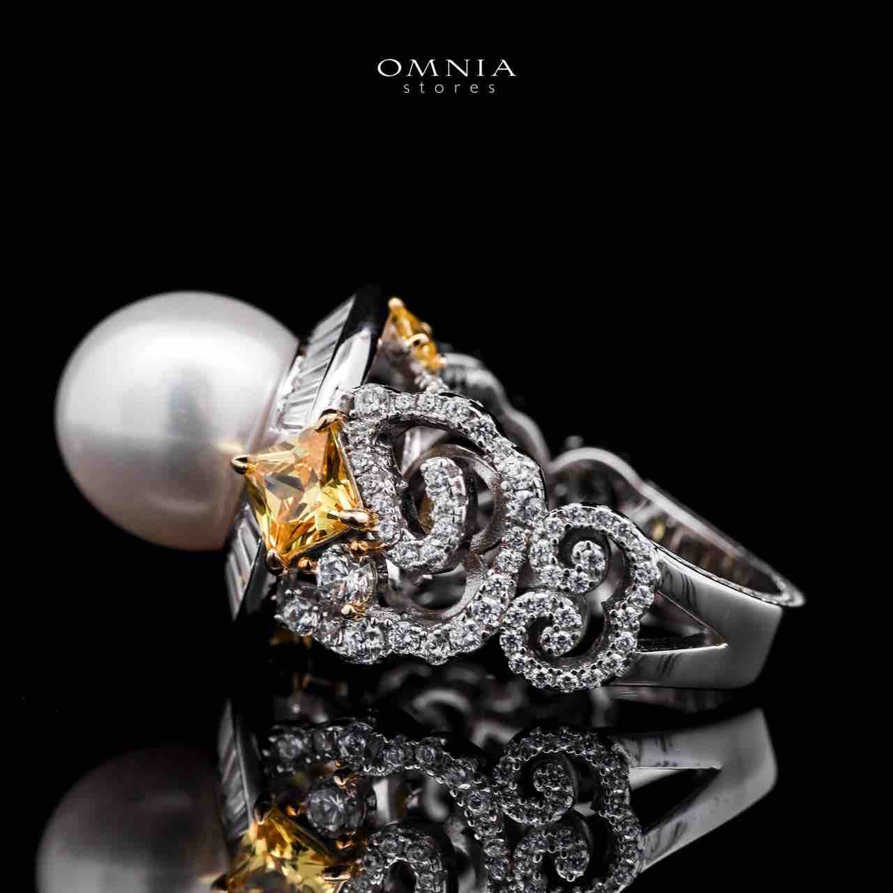 Omnia Roya Ring 925 Silver in High Quality Simulated Diamonds - OMNIASTORES UAE