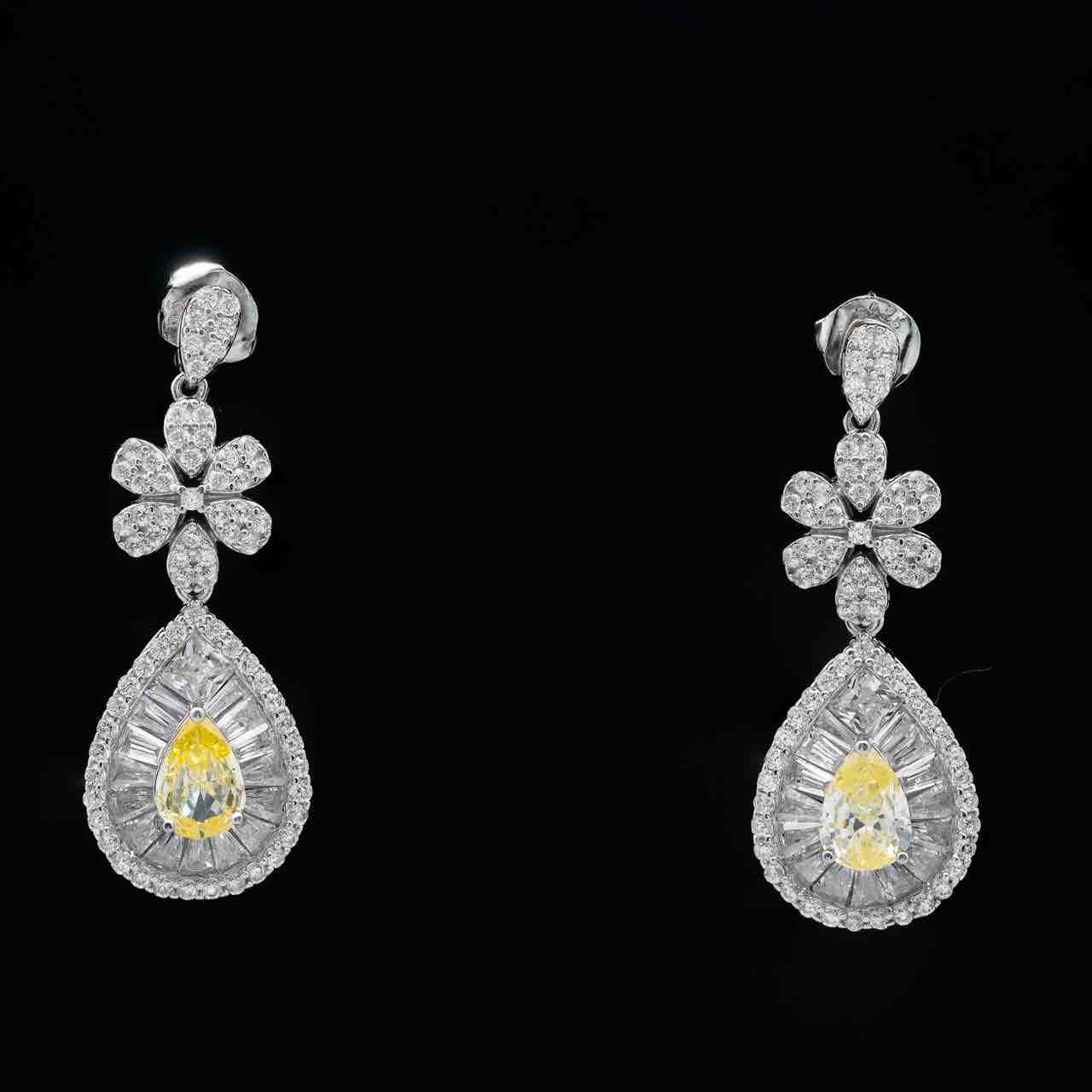 Omnia Sophia Yellow Teardrop Bridal Full Set in 925 Silver with High Quality Simulated Diamonds - OMNIASTORES UAE