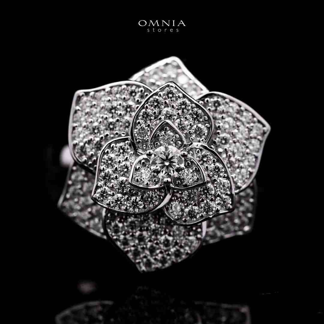 Solara Flower Design White Moissanite Stone Ring With GRA Certified High Quality in 925 Silver - OMNIASTORES KSA
