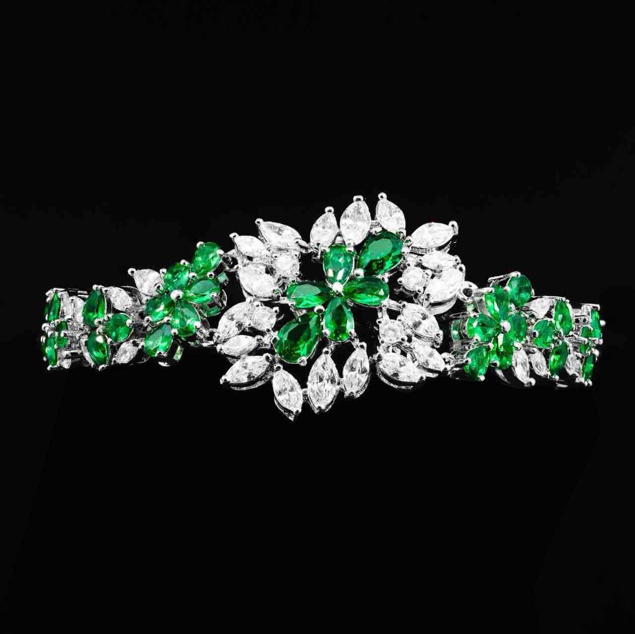 Omnia Nourah Green Luxury Bridal Full Set in High Quality Zircon Stone in Rhodium Plated - OMNIASTORES KSA