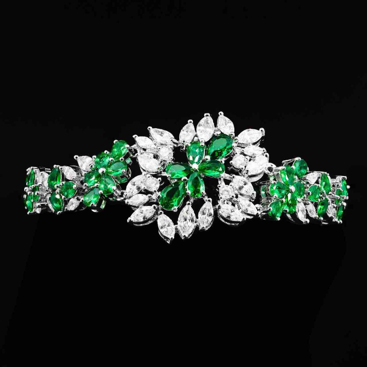Omnia Nourah Green Luxury Bridal Full Set in High Quality Simulated Diamonds Premium Rhodium Plated - OMNIASTORES KSA