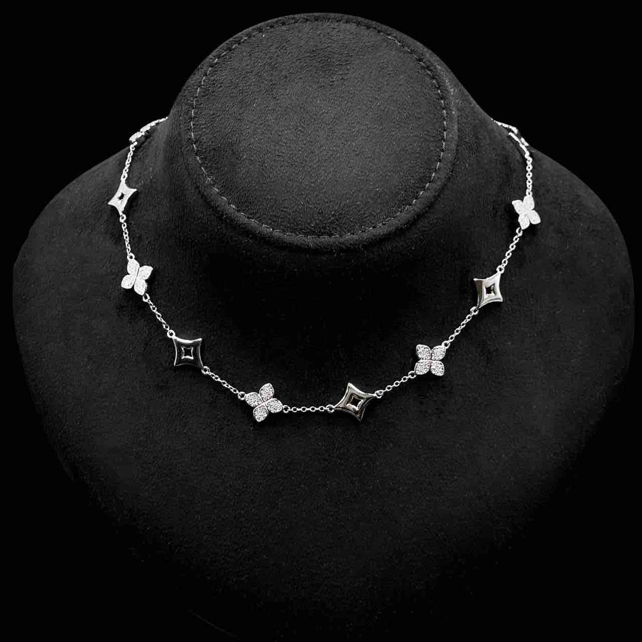 Omnia White Clove Choker Full Set with High-Quality Simulated Diamonds Gold Plated - OMNIASTORES UAE