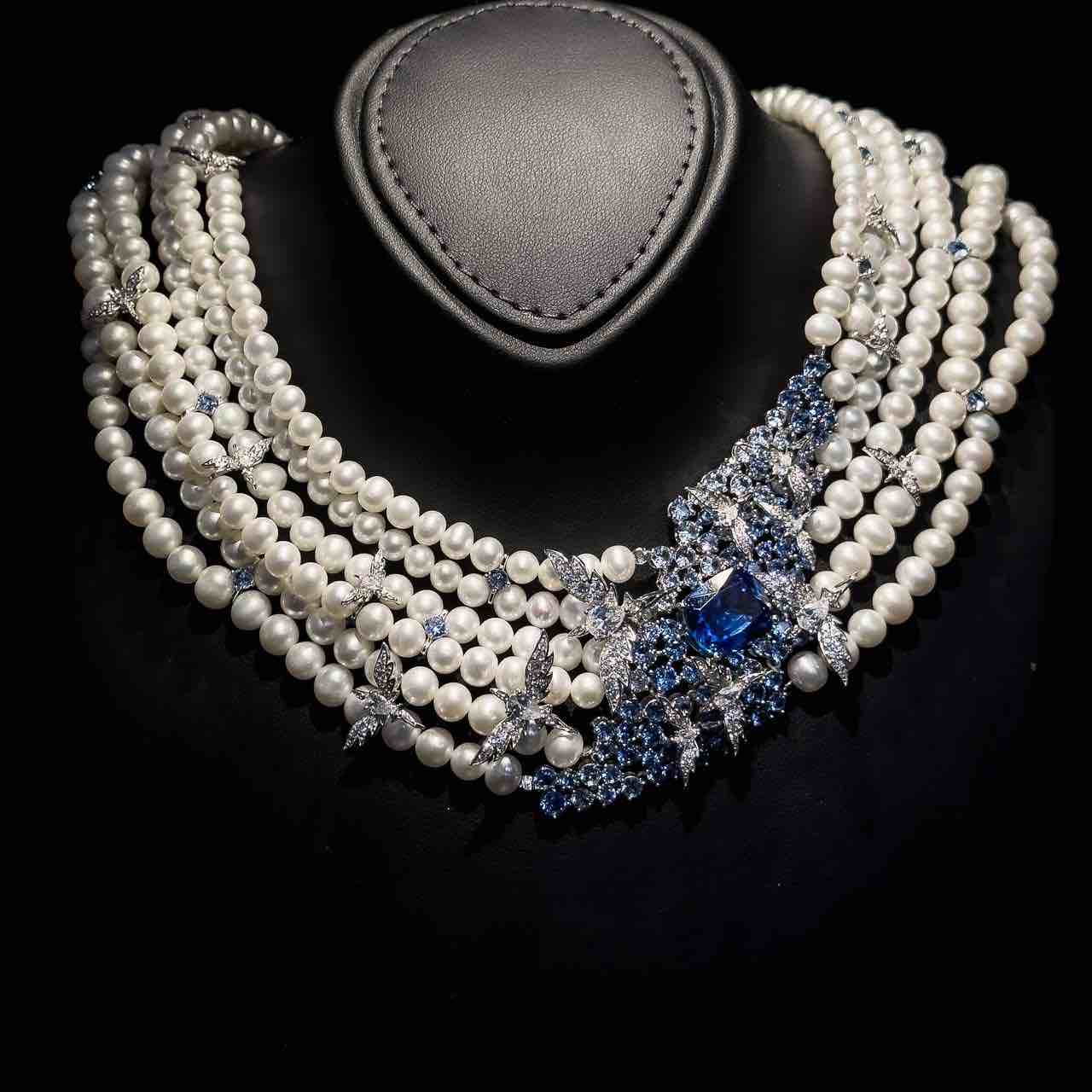 Omnia Blue Butterfly Pearl Necklace and Bracelet Set in 92.5 Silver with High Quality Simulated Diamonds - OMNIASTORES UAE