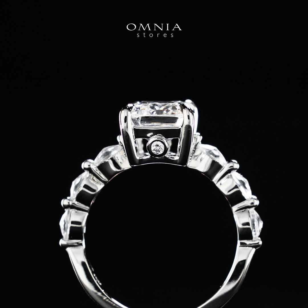 Omnia Azka White Silver Ring In 925 Silver High Quality Certified Lab Crafted Stones - OMNIASTORES UAE