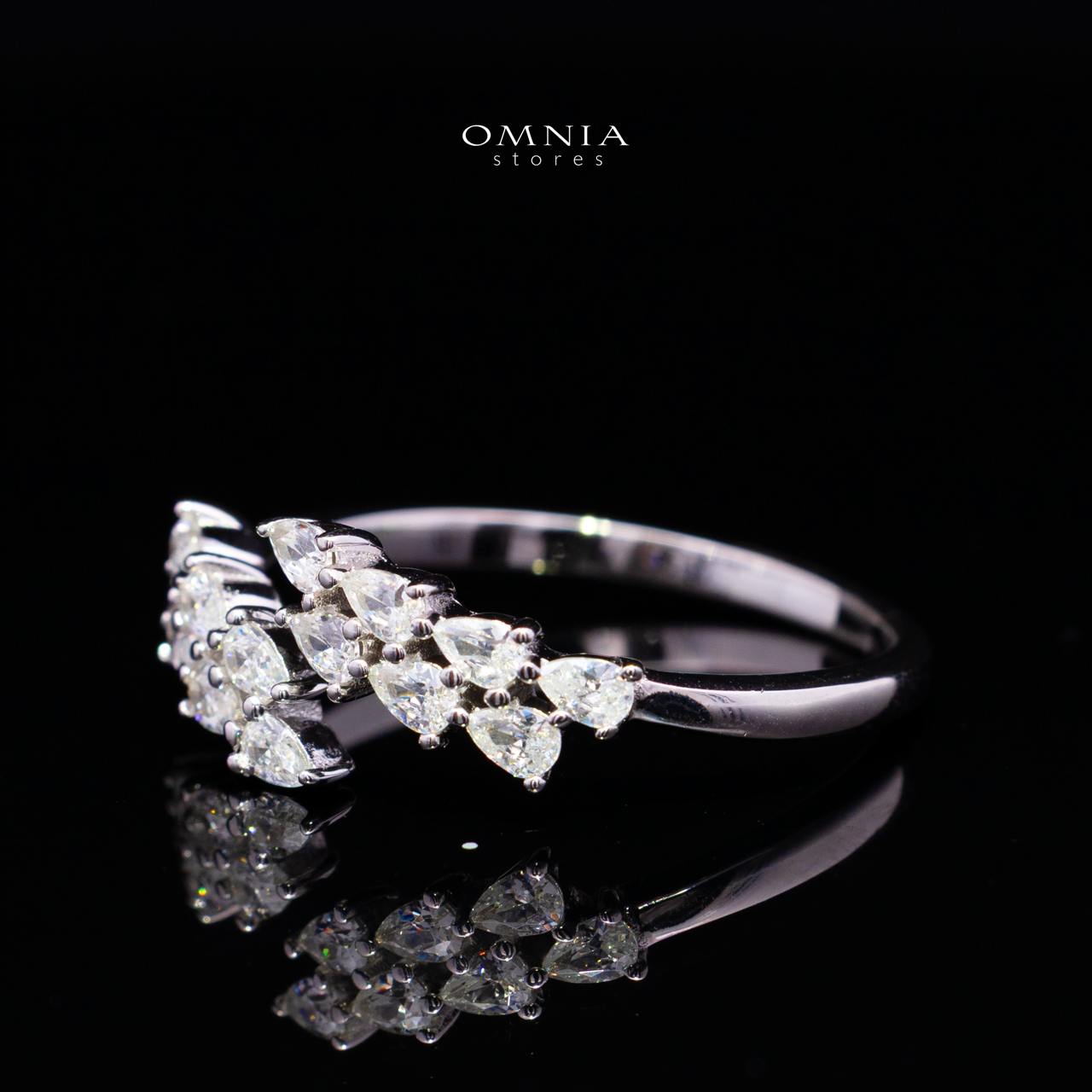 Vianna Crystal Vine Ring in 925 Silver with Premium Simulated Diamonds - OMNIASTORES KSA