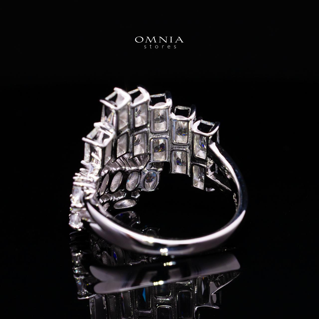 Glaiza White Ring in 925 Silver with Premium Simulated Diamonds - OMNIASTORES KSA