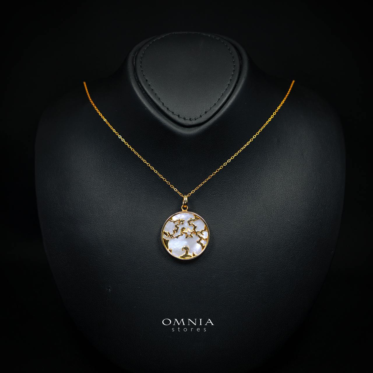 Omnia Celeste Mother of Pearl Pendant Necklace With Star Detail in High Quality Gold Plated - OMNIASTORES KSA