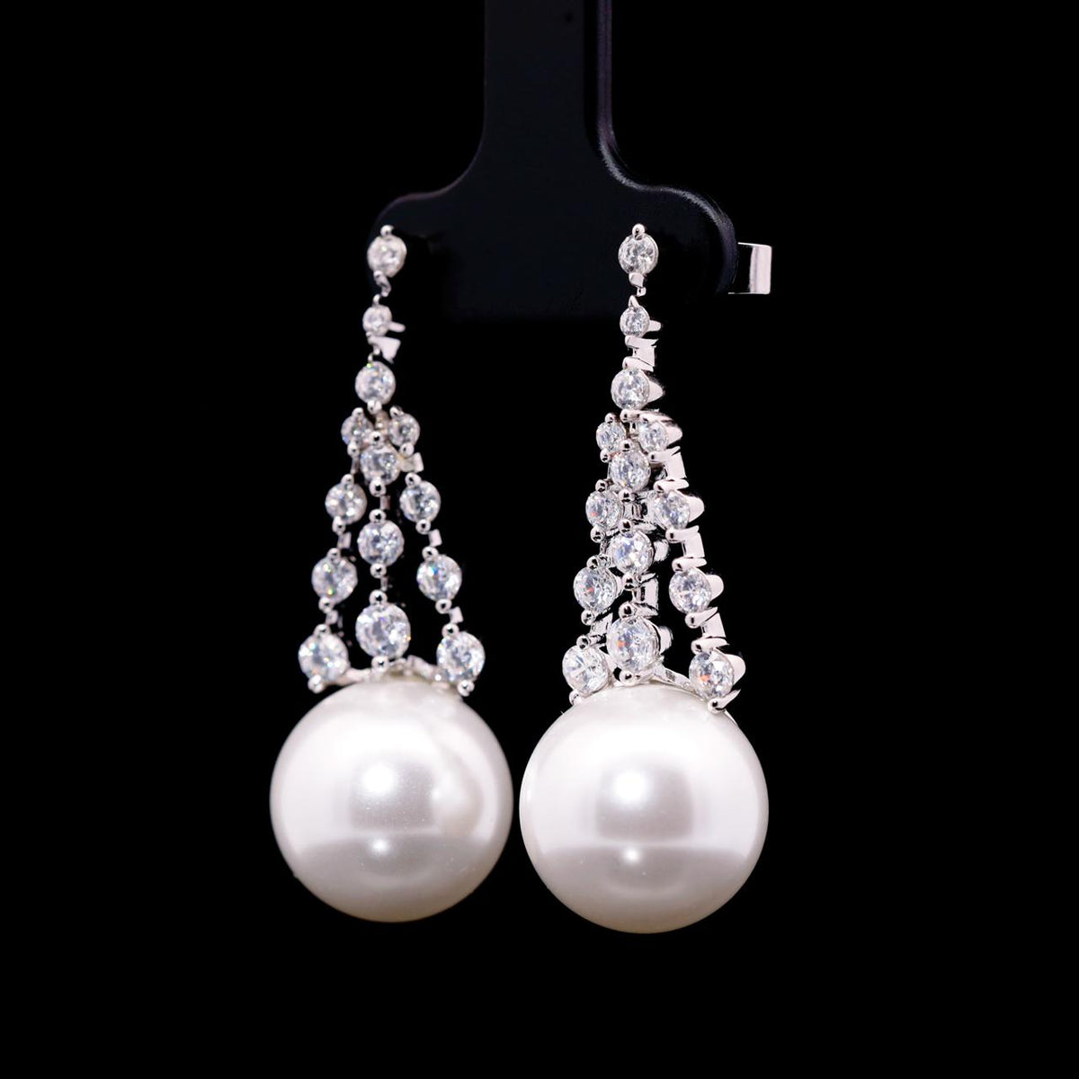 Dania Pearl Earrings with Certificate | Simulated Diamonds in 925 Sterling Silver