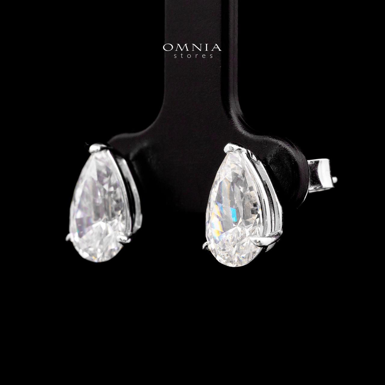 Kelsea Earring with Certificate, High-Quality Premium Simulated Diamonds in 925 Sterling Silver - OMNIASTORES KSA