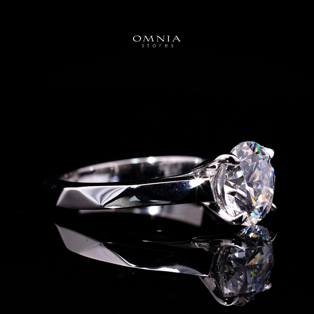 Fergie Ring with Certified Premium Simulated Diamonds in 925 Sterling Silver - OMNIASTORES KSA