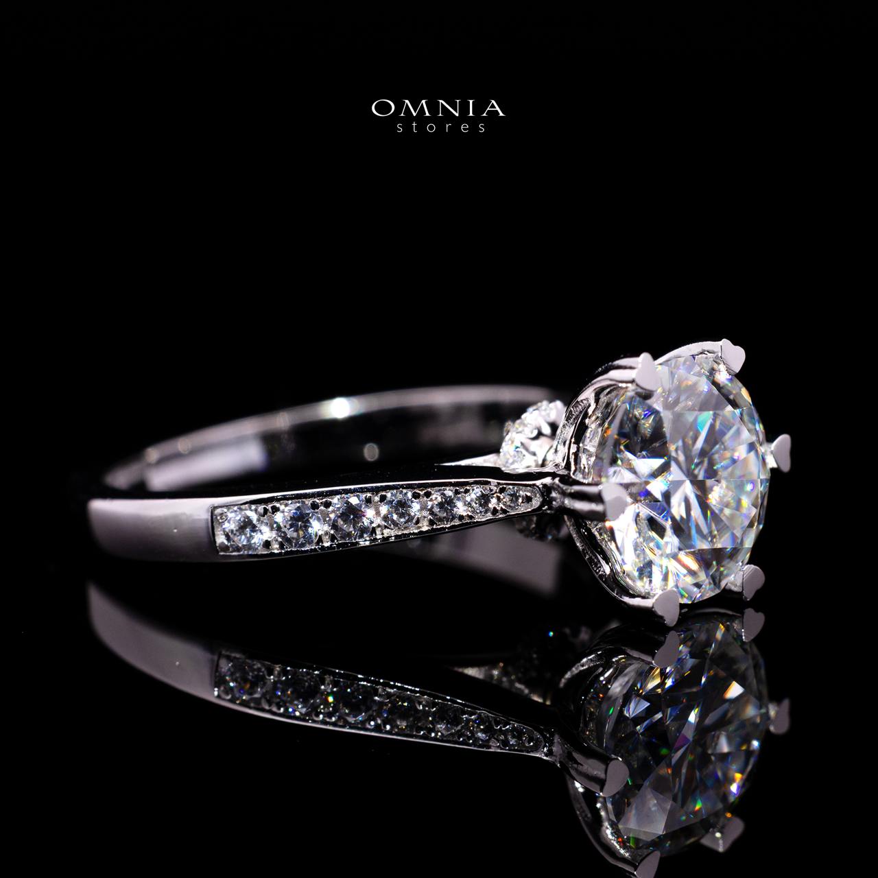 Frances 5mm Round Moissanite Ring (0.5 CT) with Certificate in 925 Sterling Silver - OMNIASTORES KSA