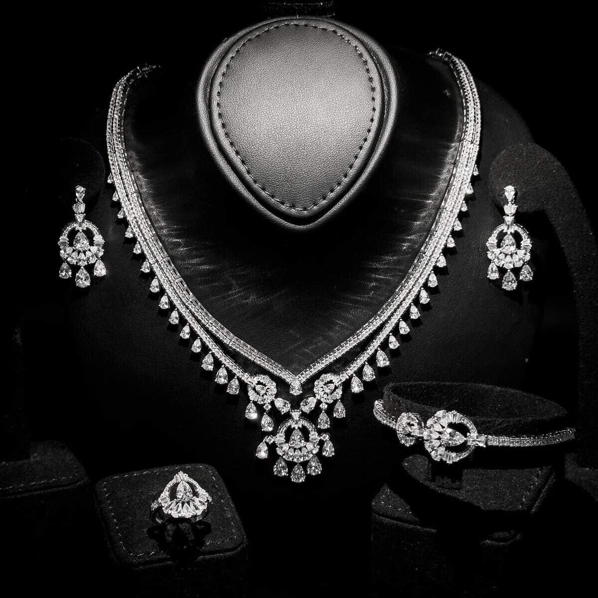 Omnia Maram Bridal Full Set in 92.5 Silver with High-Quality Simulated Diamonds - OMNIASTORES UAE