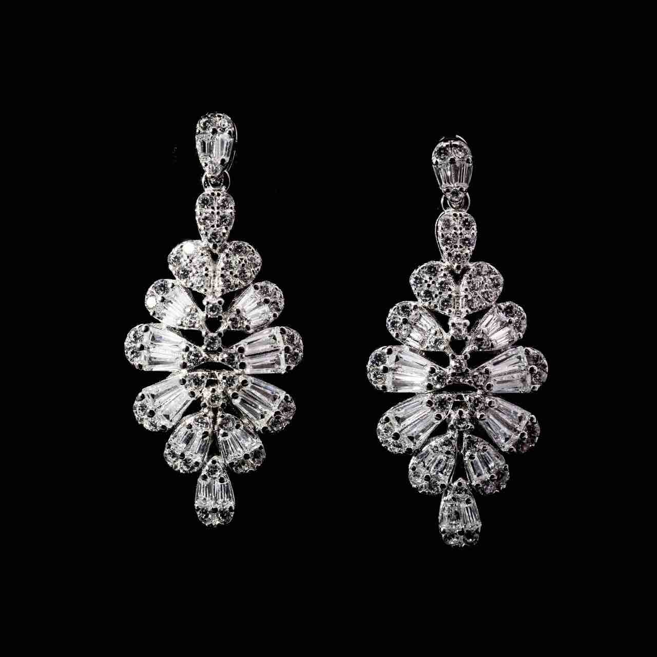 Omnia Iffat White Bridal Full Set in 925 Silver High Quality Simulated Diamonds - OMNIASTORES UAE