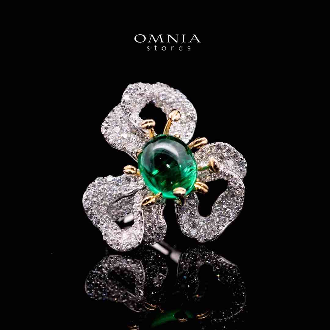 Omnia Zeenat Green and White Flower Silver Ring in 925 Silver High Quality Simulated Diamonds Stones - OMNIASTORES UAE