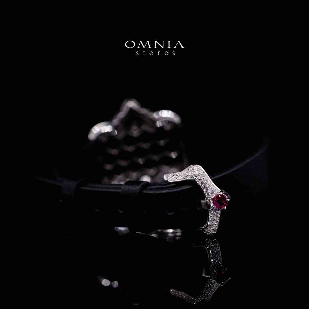 Omnia Bayan Green Leather Strap Bracelet in 925 Silver with High Quality Simulated Diamonds - OMNIASTORES UAE