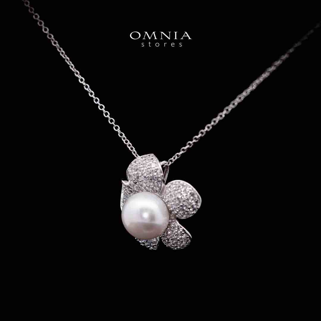 Omnia Najaah Floral Fresh Water Pearl Pendant Necklace in 925 Silver In High Quality Simulated Diamonds - OMNIASTORES UAE