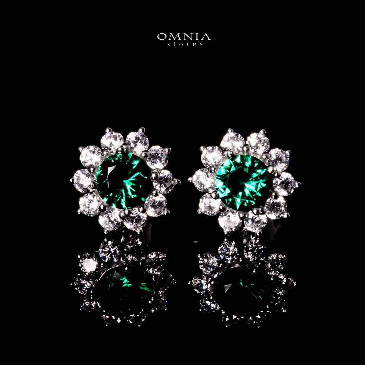 Omnia Naisha Silver Necklace and Earrings Set in 925 Silver With High Quality GRC Certified Emerald Green Lab Grown Stones