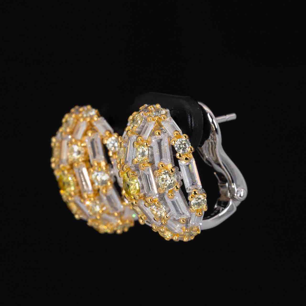 Omnia Lahna White and Yellow Clip Earrings With High Quality Simulated Diamonds In 925 Silver - OMNIASTORES KSA
