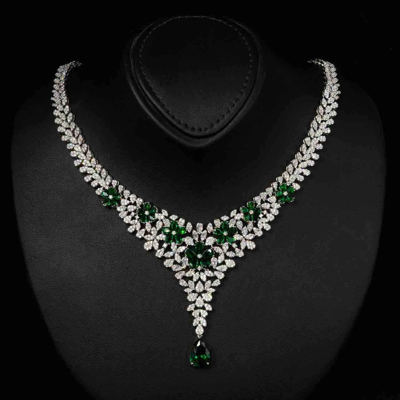 Omnia Karla Green Luxury Bridal Full Set in High Quality Rhodium Plated Zircon Stones - OMNIASTORES KSA