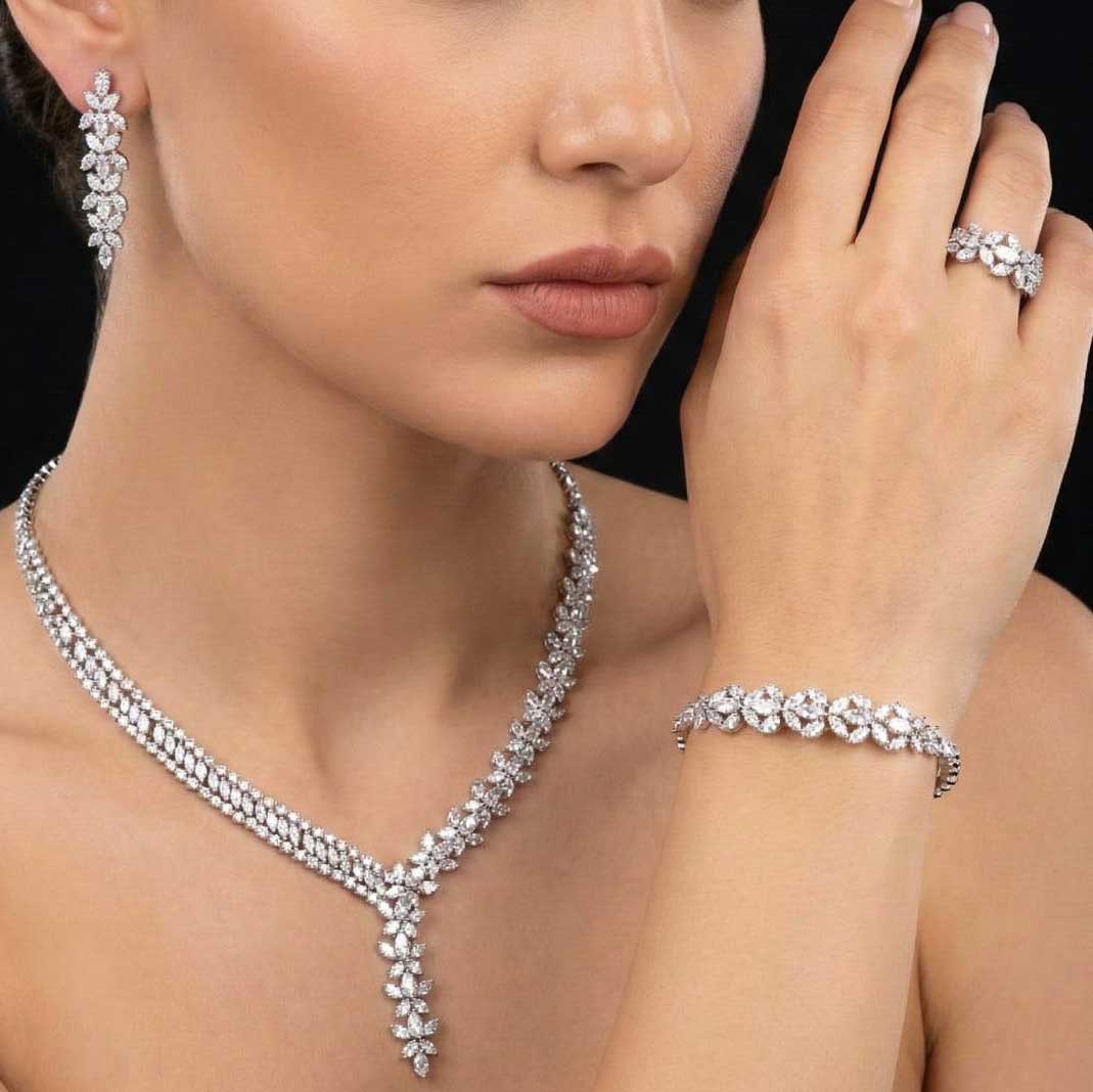 Omnia Zoie White Luxury Bridal Full Set in High Quality Rhodium Plated Zircon Stones - OMNIASTORES KSA