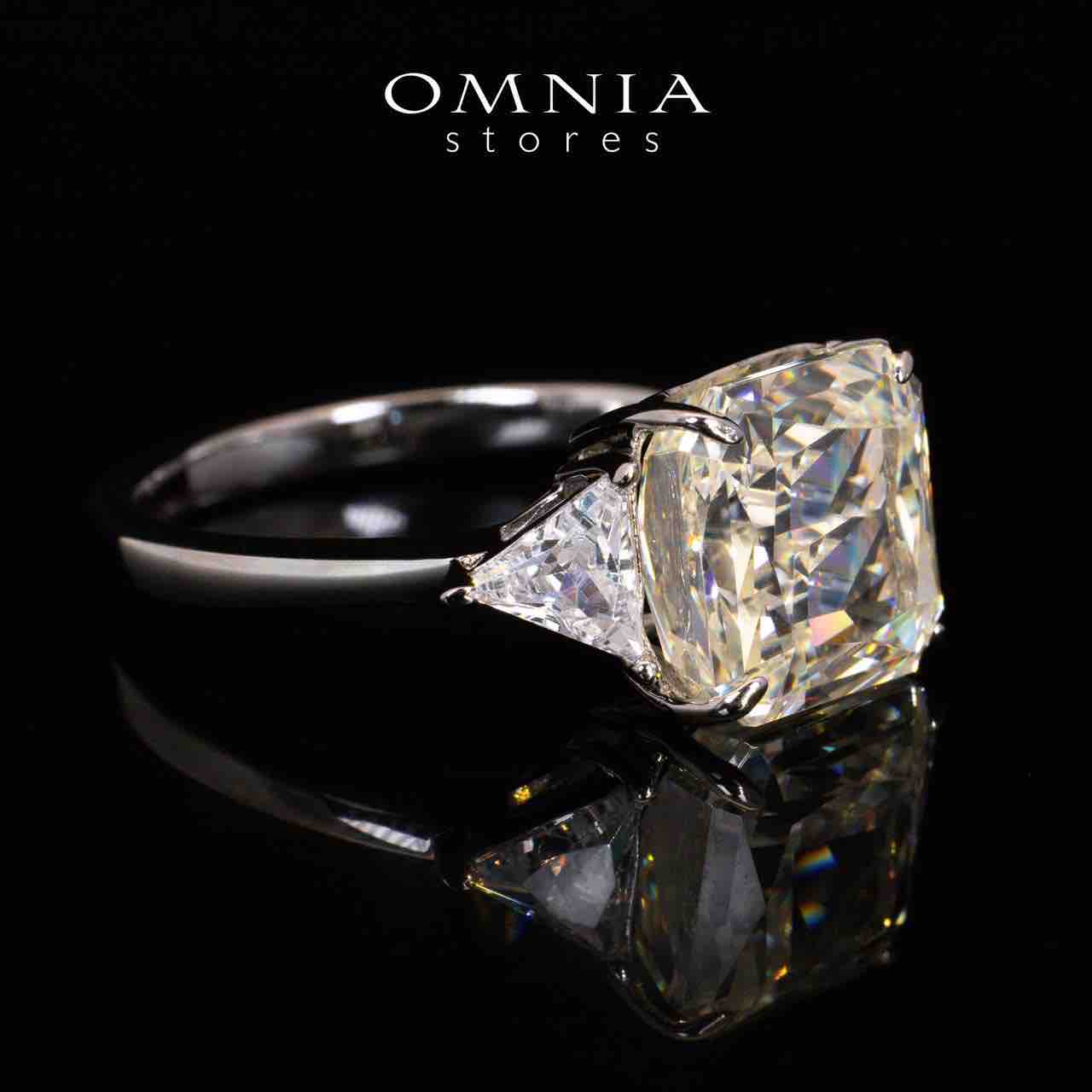 Paula White Ring With High Quality Simulated Diamonds in 925 Silver - OMNIASTORES KSA